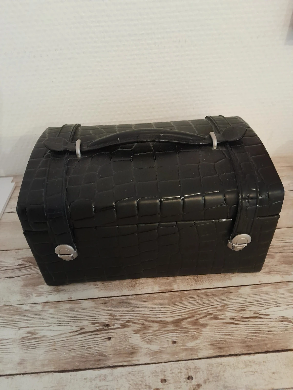Coffret à bijoux vintage style cuir croco, couleur noir